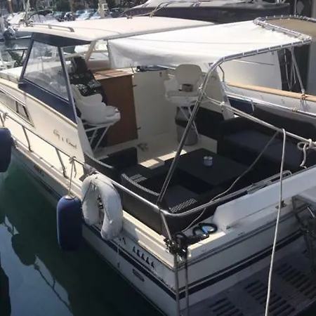 船屋 Location Bateau Port Vauban 昂蒂布